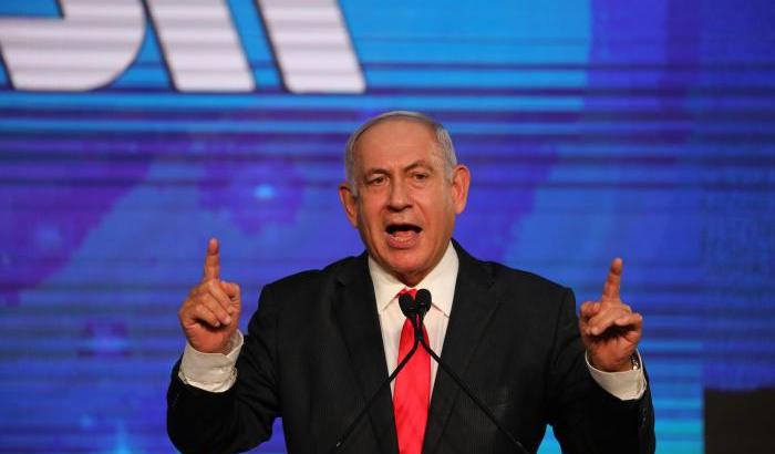 Da Netanyahu appelli en extremis per non essere fatto fuori dal governo