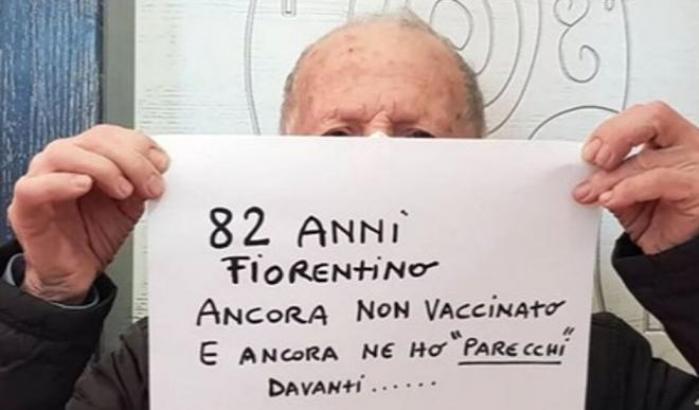 La protesta di un 82enne fiorentino: "Alla mia età non stato ancora vaccinato"