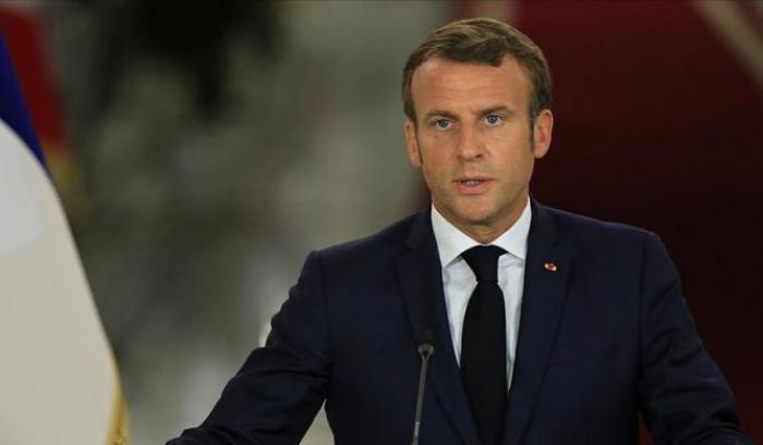 Il monito di Macron: "Inaccettabile la presenza militare russa ai confini"