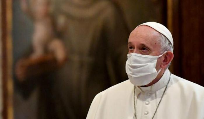 Il Vaticano di Francesco dona 1.200 dosi di vaccino Pfizer per i poveri