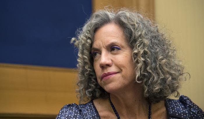 Cirinn&agrave; sull'omofobia: "Al benaltrismo di Pillon rispondiamo con no all'odio"