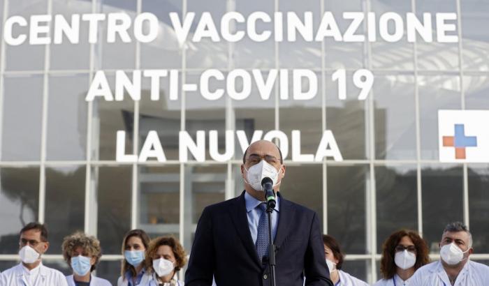 Nicola Zingaretti al centro vaccinale Nuvola all'Eur