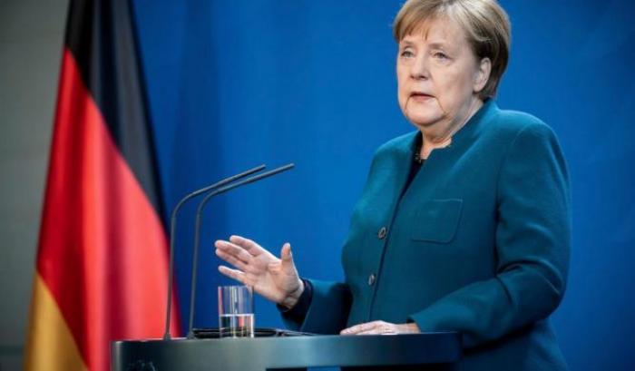 Merkel vuole il lockdown per contrastare la terza ondata Covid tedesca: è scontro con i Laender
