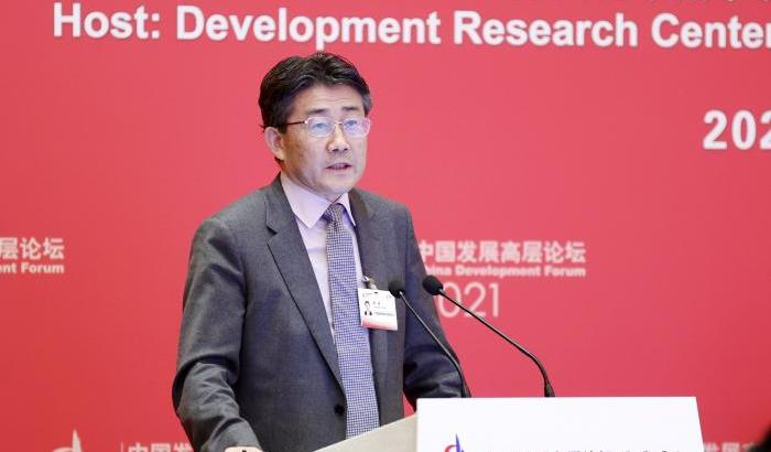 Ora la Cina ammette: "L'efficacia dei nostri vaccini è ridotta"