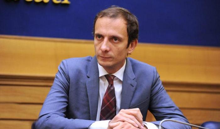 Fedriga sulle riaperture: "Non bisogna anteporre il lavoro alla scuola. Si rischia di perdere contro il virus"