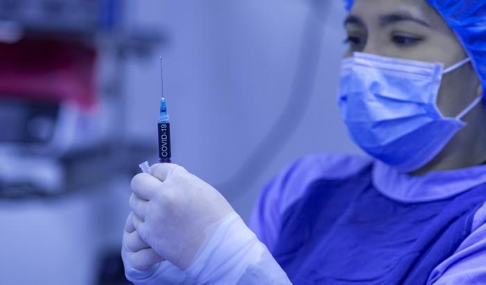 0005AB0E-vaccino-anti-covid Vaccino anti-Covid