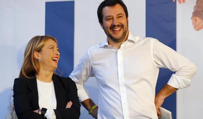 Meloni difende Salvini: 