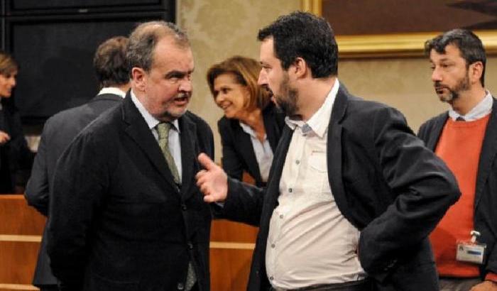 Calderoli su Salvini: "I giudici non devono valutare le decisioni politiche" (Infatti contestano reati)