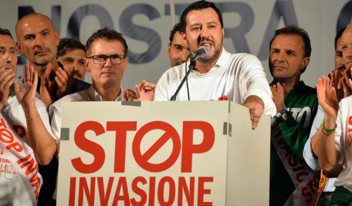 Salvini e la Lega speculano su 130 migranti morti: "Altro sangue sulla coscienza dei buonisti"
