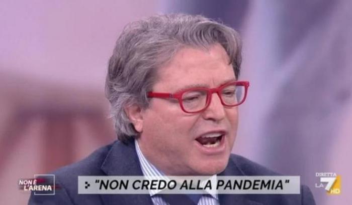 Il ritorno di Mariano Amici, il medico negazionista: "Le mascherine non servono a nulla"