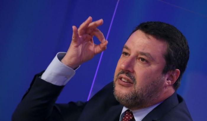 Salvini 'gonfia' il numero dei migranti e Rojc (Pd) accusa: "Fake news per spaventare la gente"