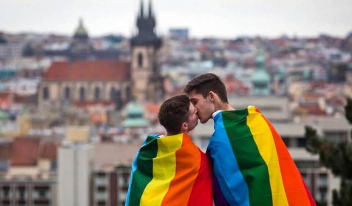 La destra svizzera ha chiesto (e ottenuto) un referendum per far abolire la legge sul matrimonio gay