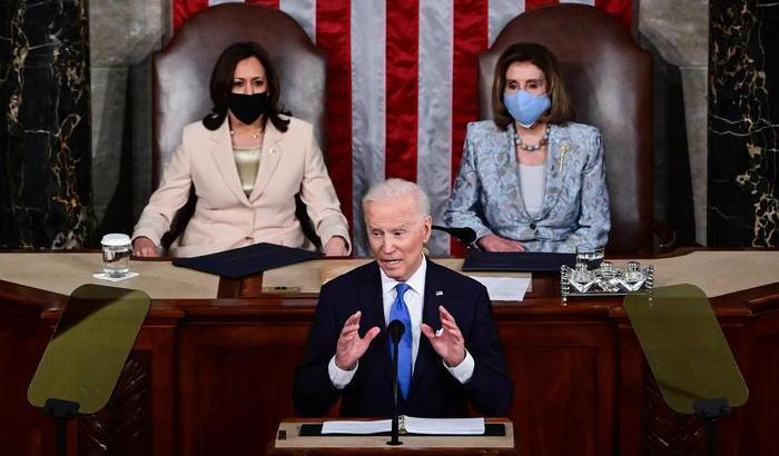 La svolta di Biden: &ldquo;Basta tagliare le tasse ai ricchi, paghino il giusto per aiutare la ripresa&rdquo;