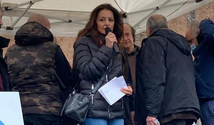 Con Michetti candidata a Roma la complottista no-vax e antisemita