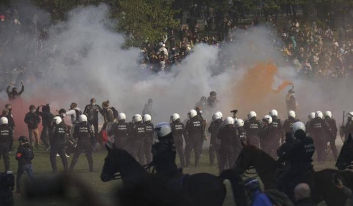 Manifestazioni anti-Covid a Bois de la Cambre, Bruxelles