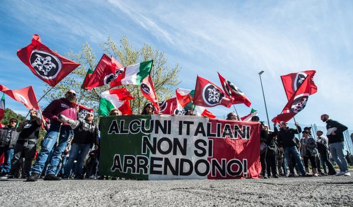 I fascisti di CasaPound si danno appuntamento a Roma ed echeggiano la propaganda nazista