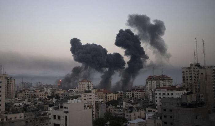 Bombardamenti nella striscia di Gaza