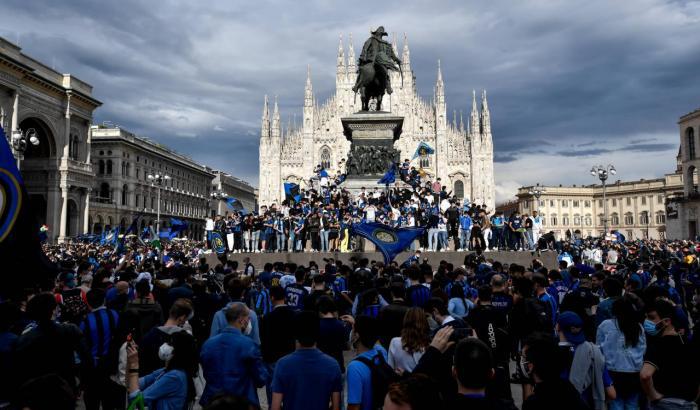 Fortunatamente i festeggiamenti per lo Scudetto dell'Inter non hanno avuto ricadute sulla curva dei contagi