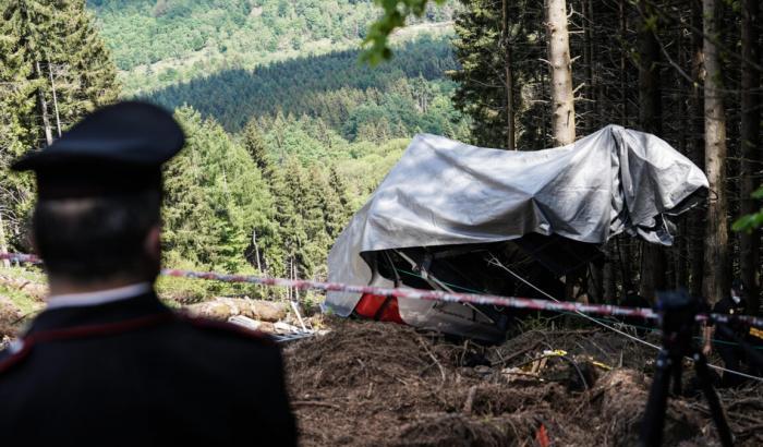 Gli operai: "Tadini ha ordinato il blocco dei freni, diceva 'la fune non si spezza'"