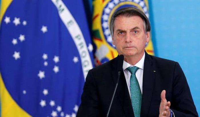 Cittadinanza a Bolsonaro, la ridicola scusa della sindaca di Anguillara: "È solo per onorare gli italiani in Brasile"