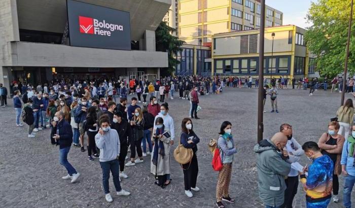 Tensioni all'open day della Fiera di Bologna: serve l'intervento dei Carabinieri