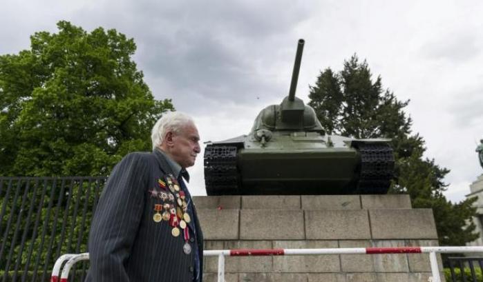 Addio a David Dushman, l'ultimo dei liberatori di Auschwitz che era ancora in vita