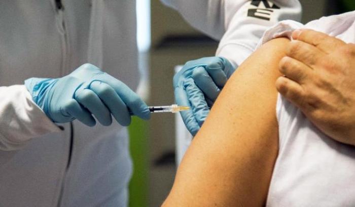 La protezione del vaccino non cala a quattro mesi dalla somministrazione