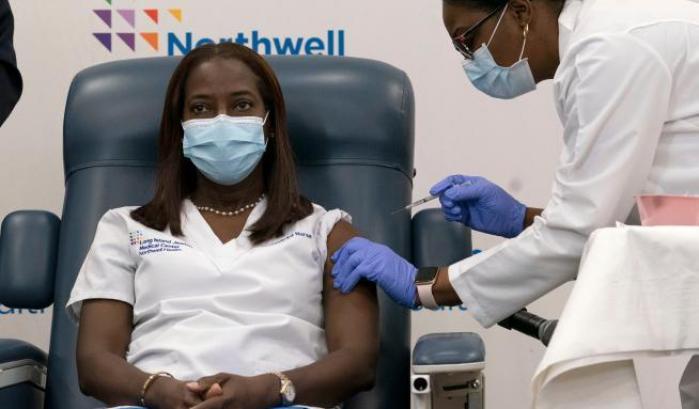 Lo stato di New York esulta: "Vaccinato il 70% della popolazione"