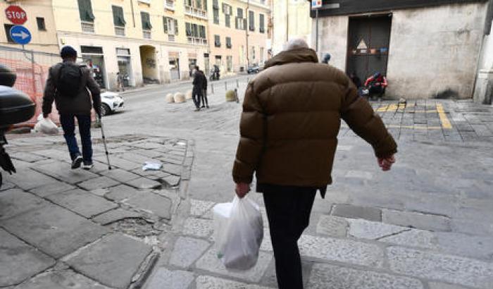 La pandemia piega l'Italia, Istat: 5,6 milioni di persone in povertà assoluta