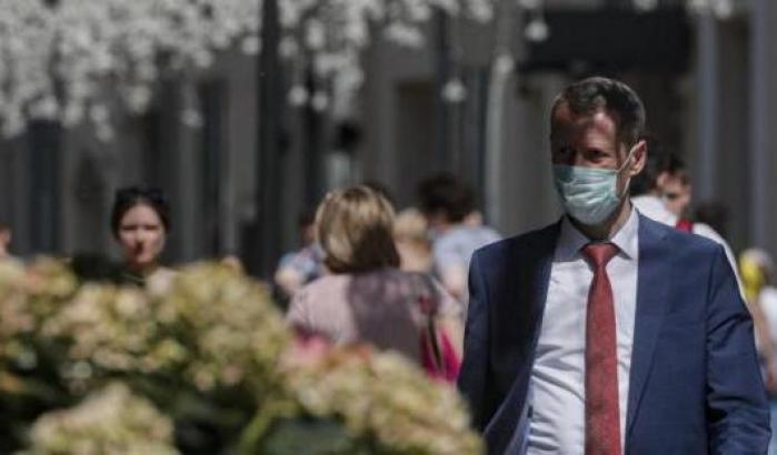 Per il secondo giorno nella sola Mosca record di contagi: 9.200 nuovi casi di covid
