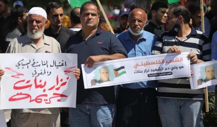 Palestina: fratelli uccidono fratelli. In memoria di Nizar Banat, eroe non violento