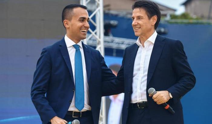 Di Maio annuncia la svolta M5s: "In Europa vogliamo aderire ai socialisti e democratici"