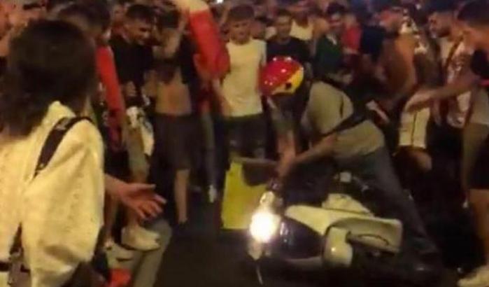 Il sindaco di Cagliari si scusa con il rider aggredito in piazza durante i festeggiamenti per l'Italia