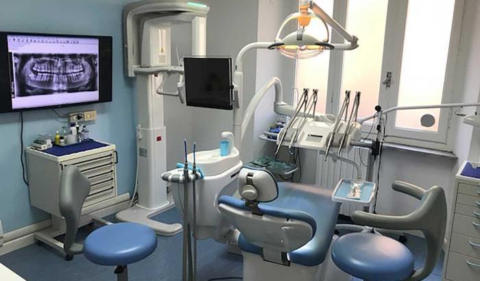 0005BE89-studio-dentistico Studio dentistico