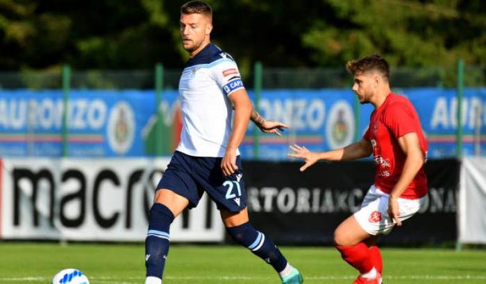 Niente no-vax in casa Lazio: tutti vaccinati e Lotito esulta: "Abbiamo dato un esempio"