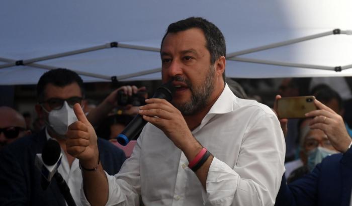 Salvini critica ancora il green pass: "Baristi e camerieri diventeranno poliziotti"