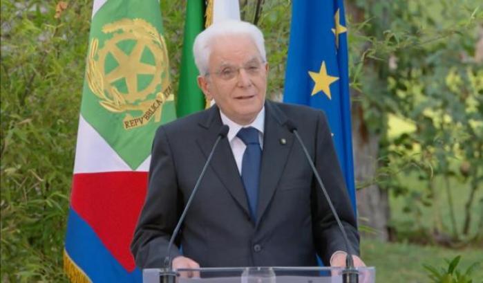 Mattarella nei giardini del Quirinale