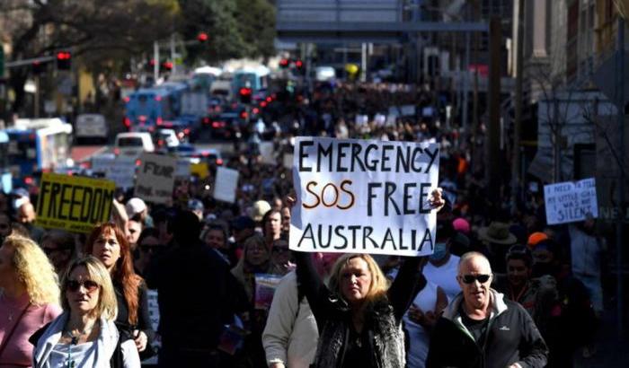 Proteste contro il lockdown a Sidney