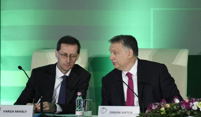 Mihaly Varga e Viktor Orban