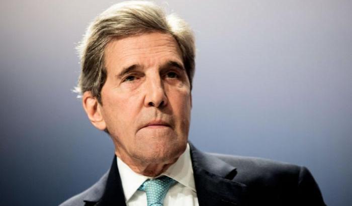 L'accusa di Kerry: "Trump ha distrutto la credibilità degli Usa sul clima"