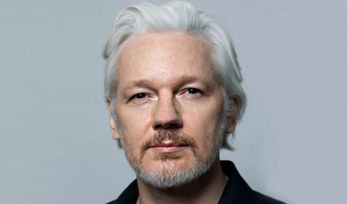Amnesty chiede a Biden di far cadere le accuse di spionaggio per Assange
