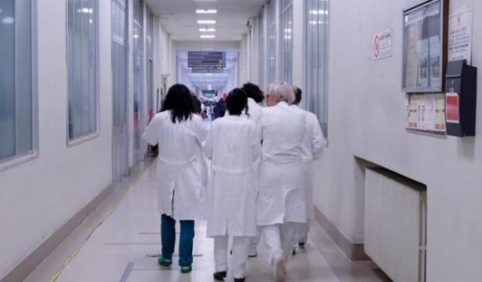 Sospesa una dottoressa no-vax nel Padovano: il paese resta senza medico di base