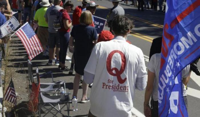 Complottisti QAnon