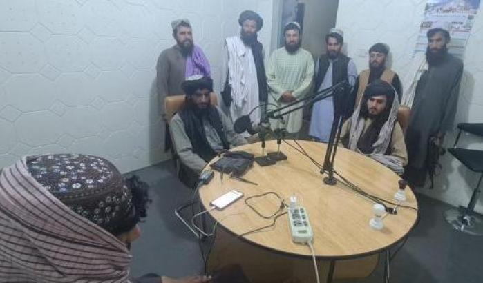 La radio di Kandahar nella mani dei talebani: ora si chiamerà "Voce della sharia"