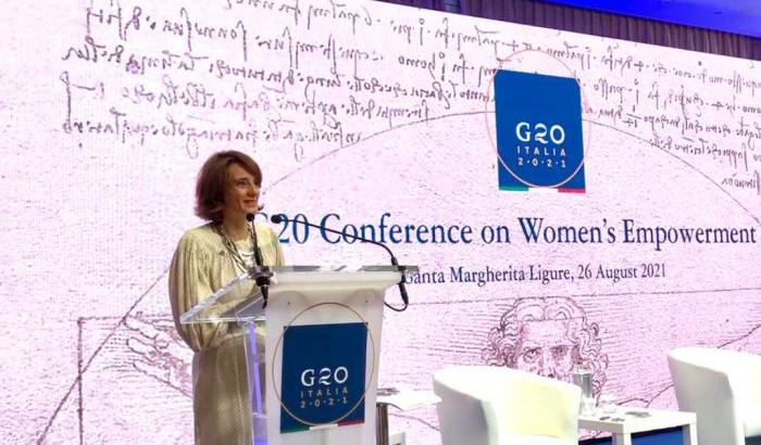 Bonetti al G20 delle donne: "Donne afghane esposte al rischio di violenze e abusi, non voltiamoci"