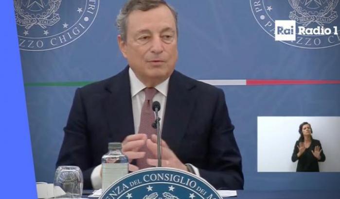 Da Draghi un buon segnale: "L'economia continua a crescere anche molto più delle aspettative
