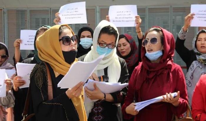La protesta delle donne afghane a Kabul