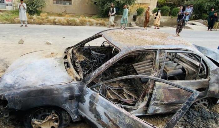 I soliti americani: il razzo a Kabul che uccise 10 civili colpì un innocente scambiato per terrorista