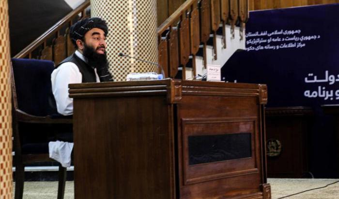I talebani hanno rinviato l'insediamento del governo dopo le pressioni degli Usa