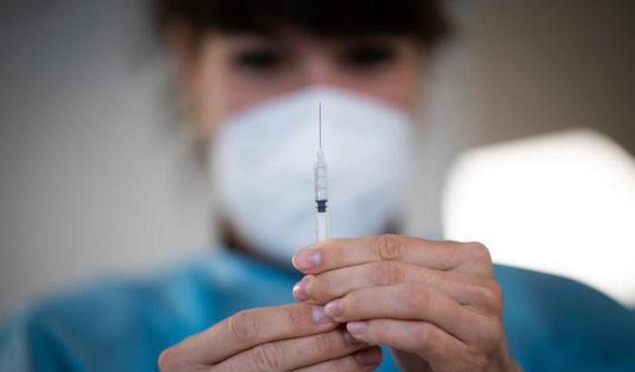 Seimila italiani hanno già ricevuto la terza dose di vaccino